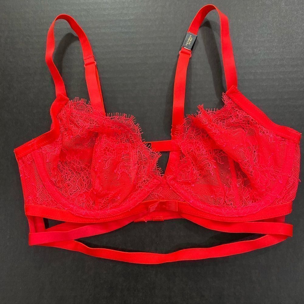 Victoria’s Secret VERY SEXY Unlined Demi strappy lace bra red 32D - Picture 2 of 4